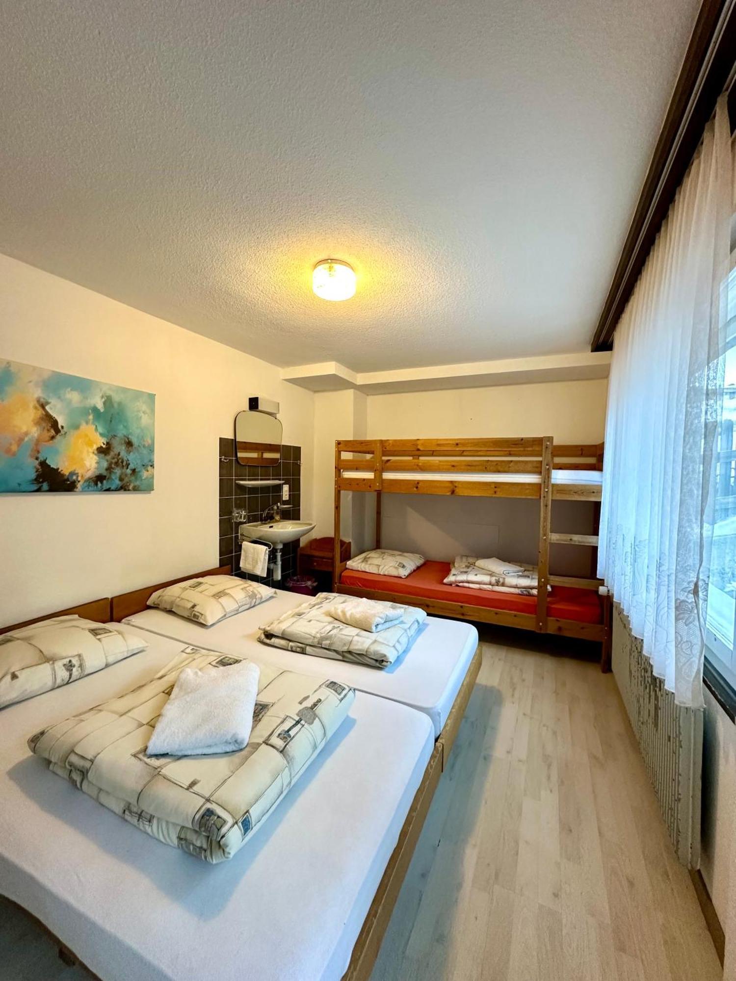 Holiday House Laerchenheim Saas-Balen Eksteriør billede