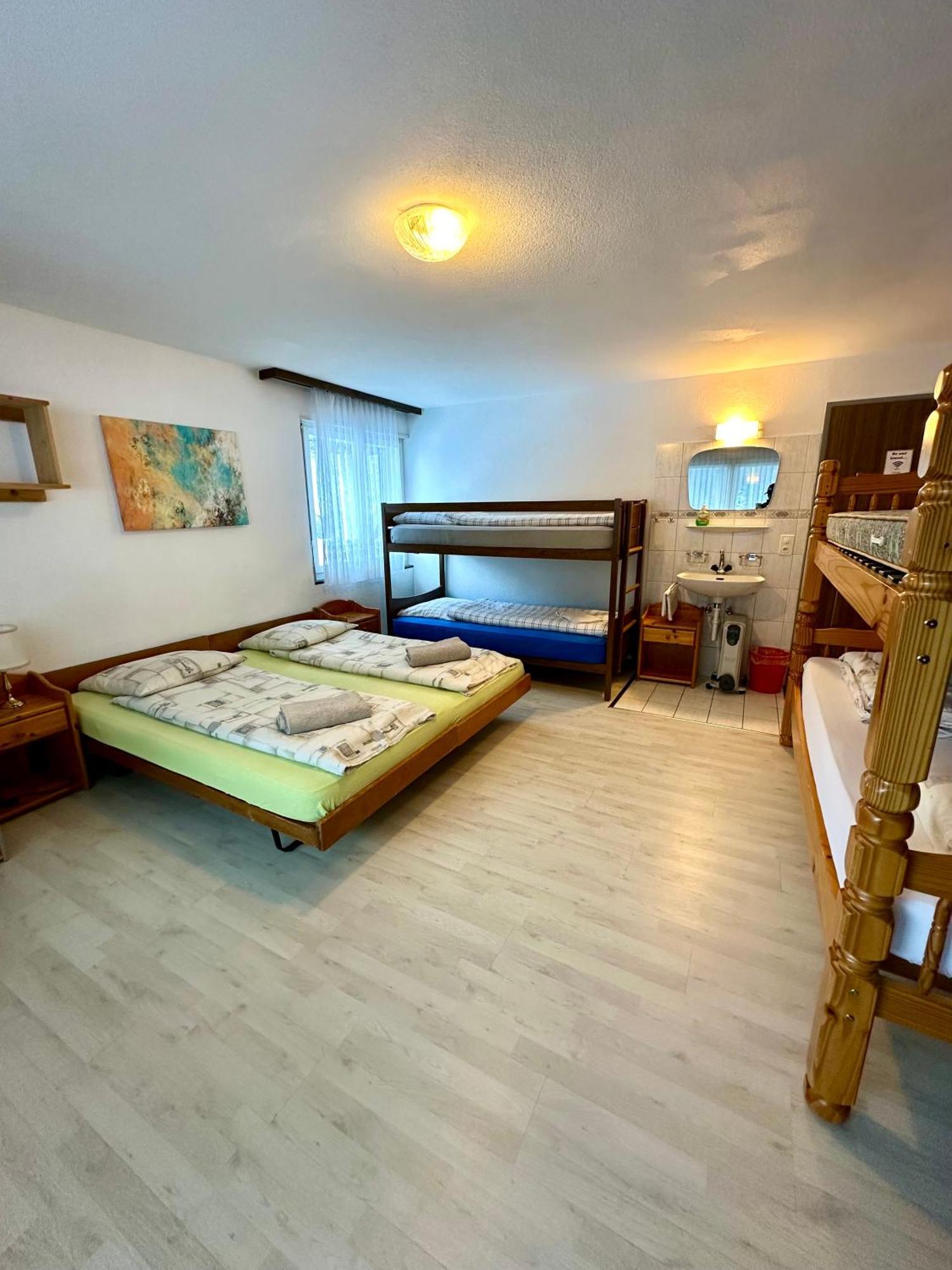 Holiday House Laerchenheim Saas-Balen Eksteriør billede